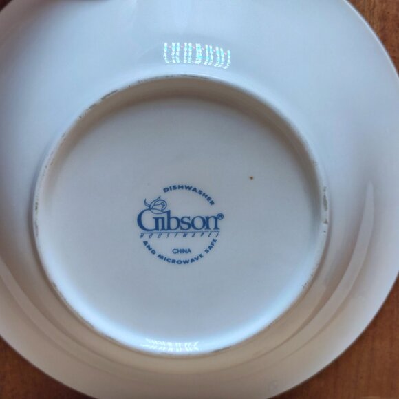 Used 18pc Gibson Designs HOME VALLEY Lilac Flowers Salad Plates, Bowls & Cups - Picture 7 of 16